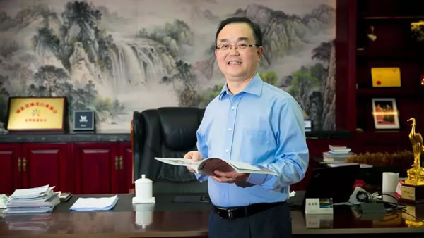 追光者∣光谷：三十而立長歌當(dāng)行，群星閃耀為夢想前行！