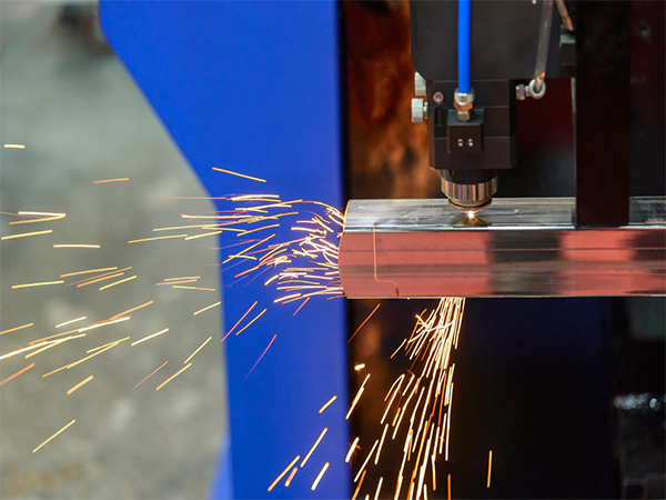 激光切割機在機箱電柜行業(yè)應(yīng)用的重要意義